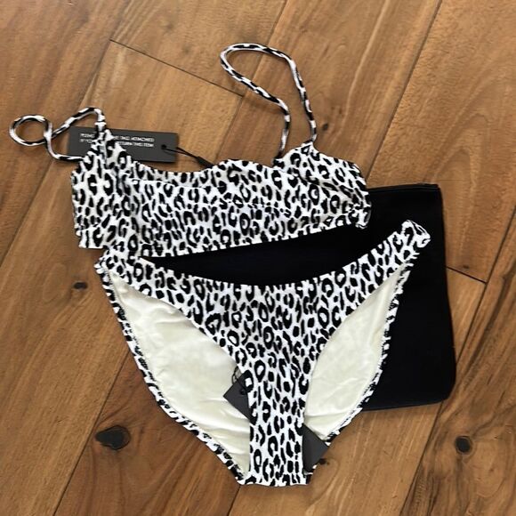TRIANGL MICA NORMAL POWDER VELVET BLACK WHITE NEW WITH TAGS + BAG - Picture 1 of 4